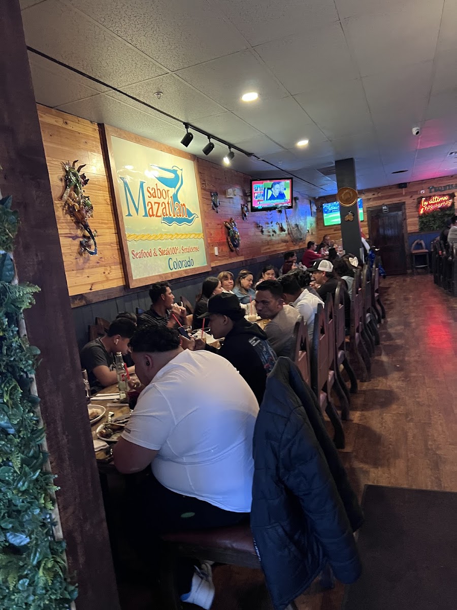 Sabor Mazatlan, Dillon